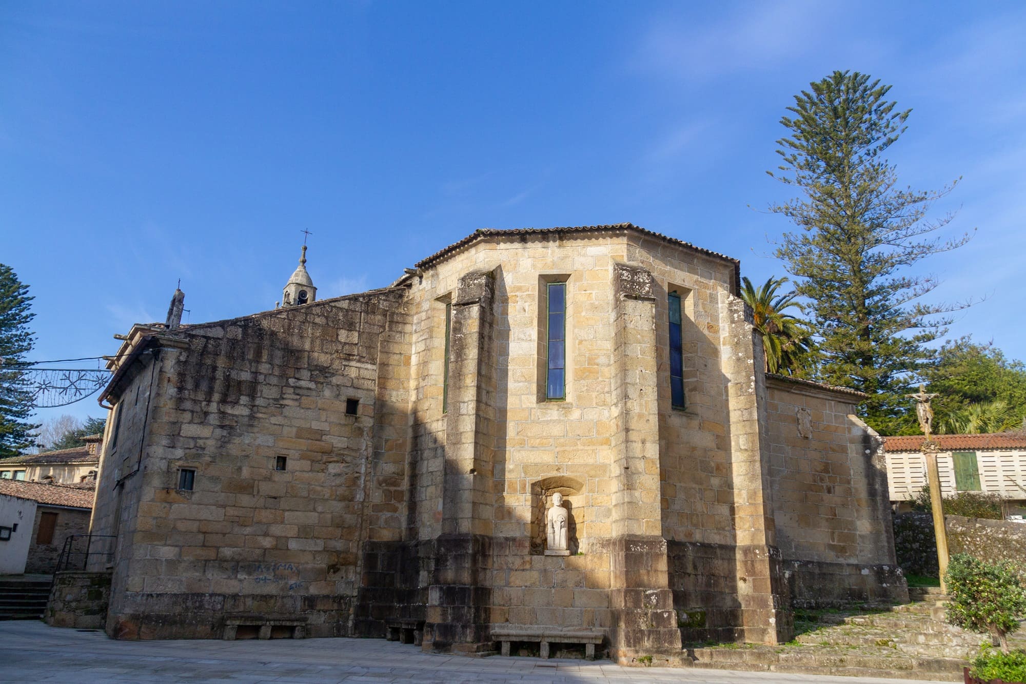 Igrexa de Santiago do Deán